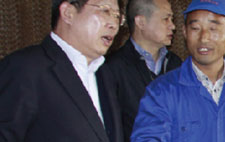 上海市商務(wù)委員會(huì)主任尚玉英一行蒞臨我司參觀指導(dǎo)